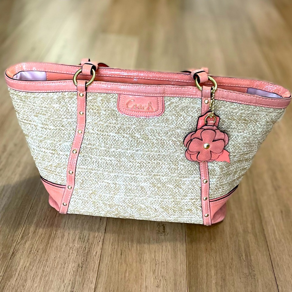 Coach straw and peach leather shoulder bag